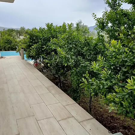 Izvor Panorama Casa de hóspedes Tragjas