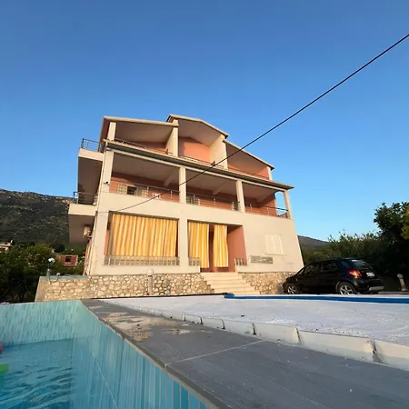 Casa de hóspedes Izvor Panorama